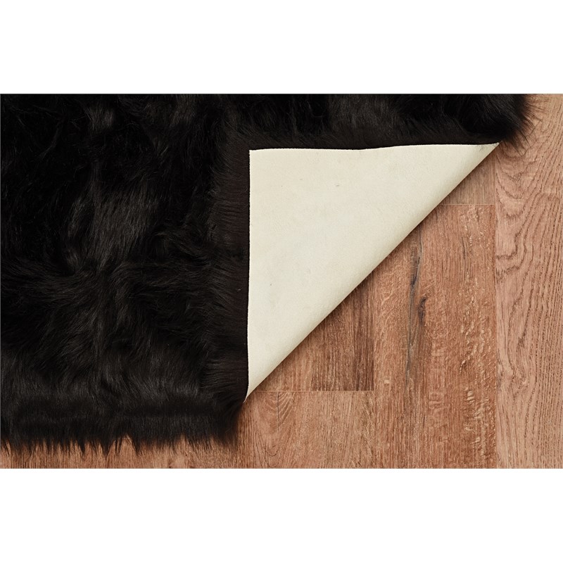 Linon Shep Faux Fur Tufted Acrylic 3'x5' Rug in Brown