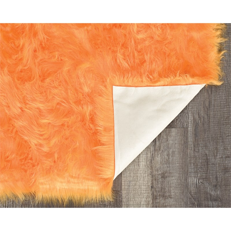 Linon Shep Faux Fur Tufted Acrylic 5'x7' Rug in Orange