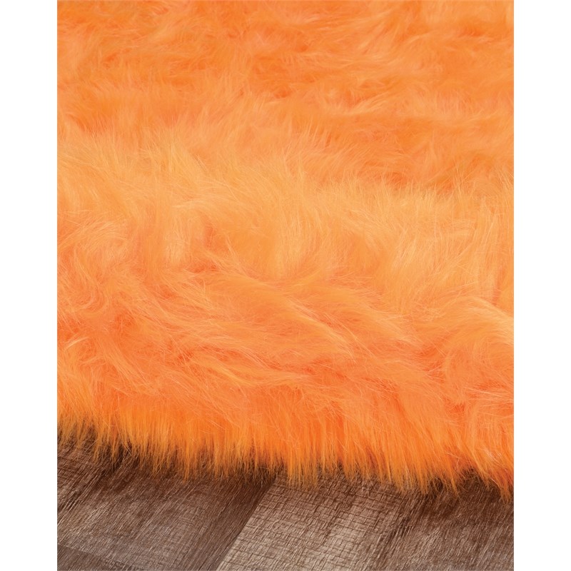 Linon Shep Faux Fur Tufted Acrylic 5'x7' Rug in Orange