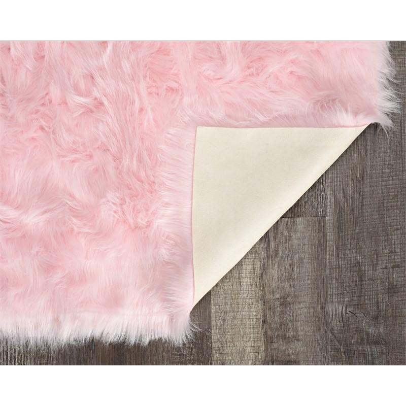 Linon Shep Faux Fur Tufted Acrylic 3'x5' Rug in Pink