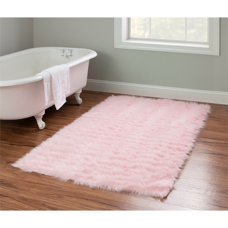 Linon Shep Faux Fur Tufted Acrylic 3'x5' Rug in Pink