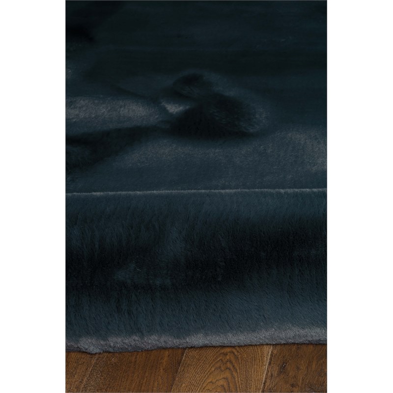 Linon Maven Faux Rabbit Polyester 3'x5' Accent Rug in Charcoal Gray