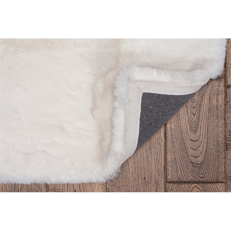 Linon Maven Faux Rabbit Polyester 3'x5' Accent Rug in White