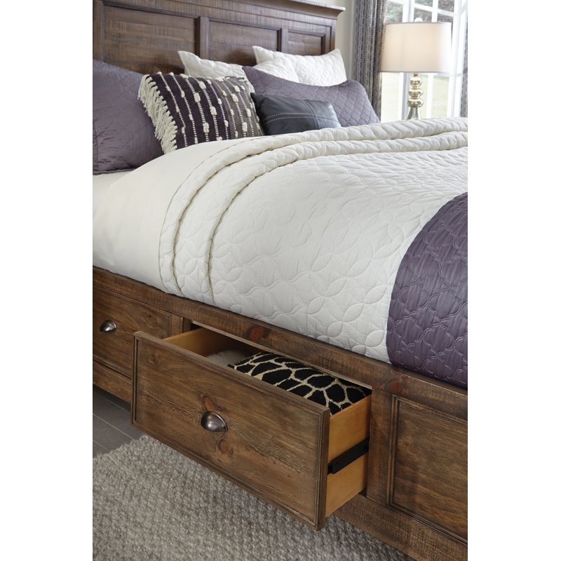 Magnussen Bay Creek Traditional Toasted Nutmeg Queen Panel Bed with Storage