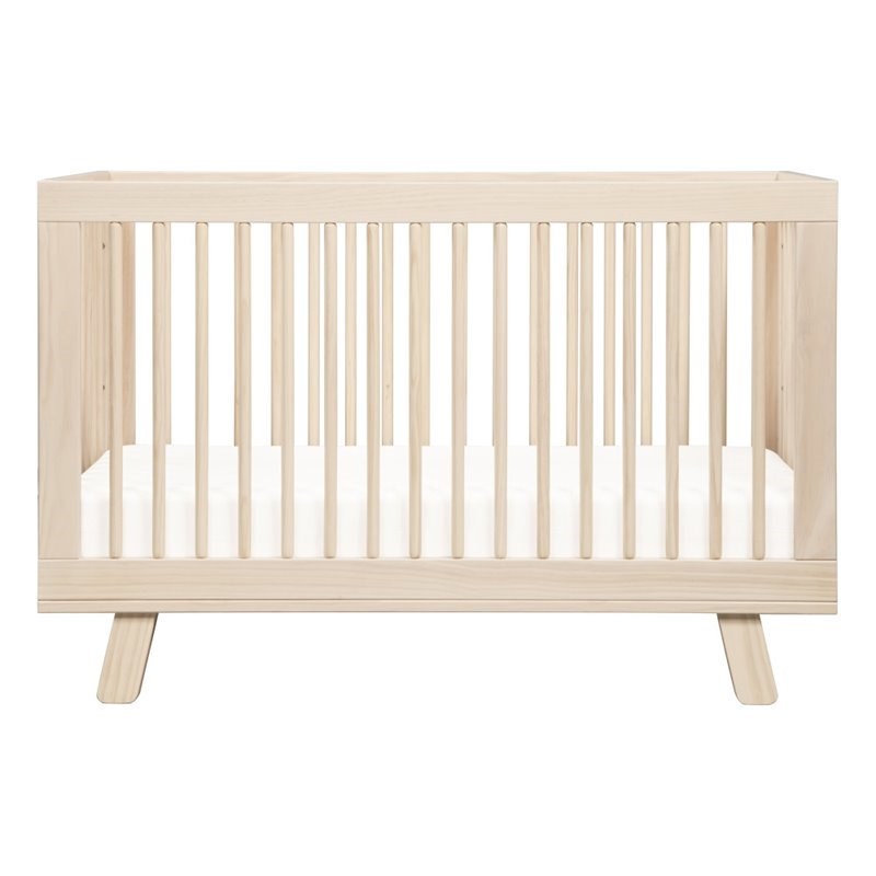 3-in-1 Convertible Crib Set with Dresser and Changing Tray in Natural
