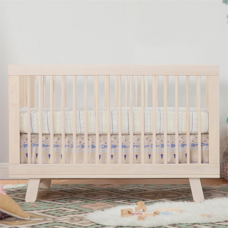 3-in-1 Convertible Crib Set with Dresser and Changing Tray in Natural