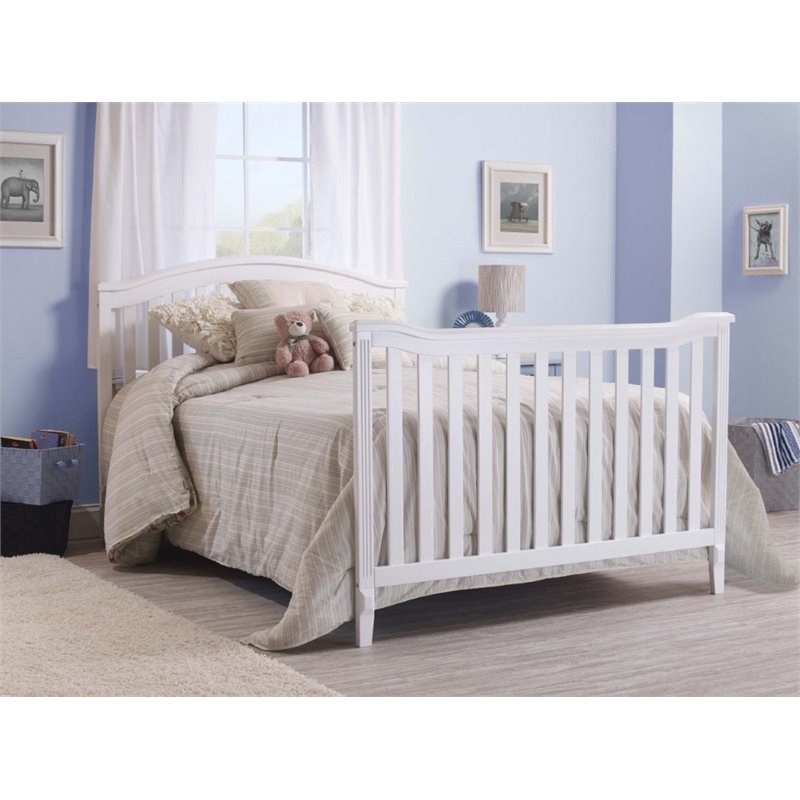 Sorelle Berkley Crib in White