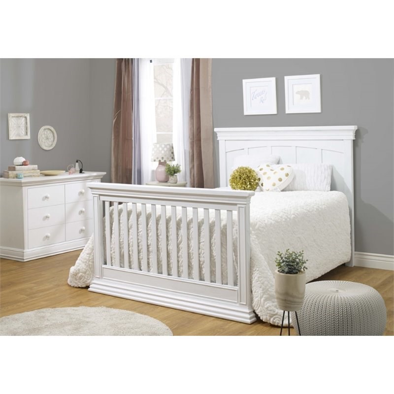 Sorelle Modesto 4-in-1 Crib in White