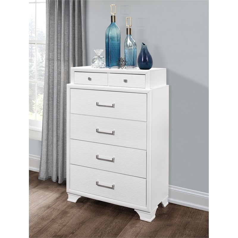 Jordyn Collection White Chest