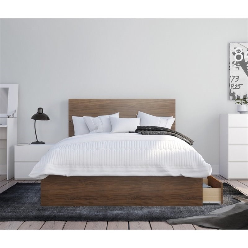 Hera 3 Piece Full Size Bedroom Set Walnut & White