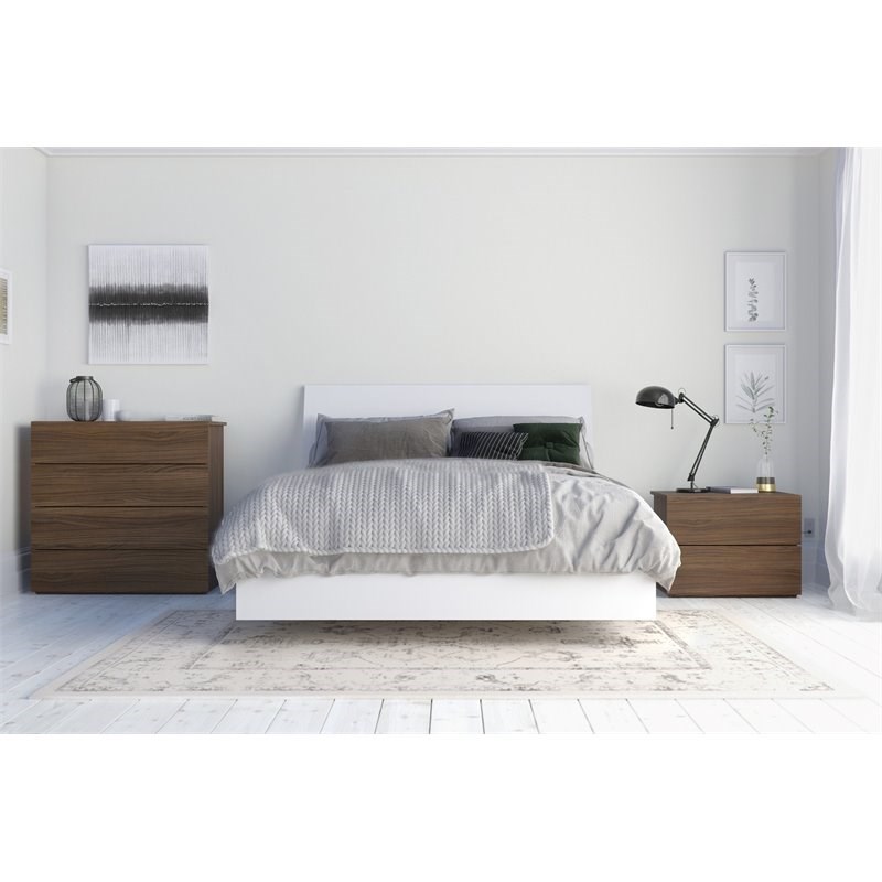 Solstice 4 Piece Full Size Bedroom Set  Walnut and White