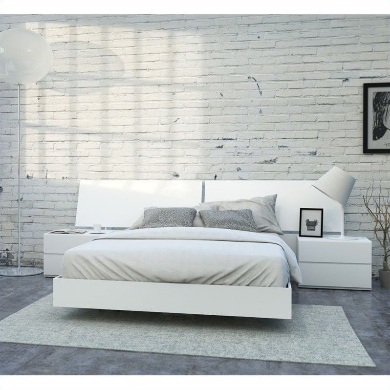 Nexera District 4 Piece Queen Bedroom Set in White Lacquer and Melamine
