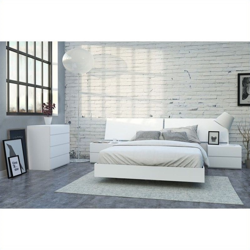 Nexera District 5 Piece Queen Bedroom Set in White Lacquer and Melamine