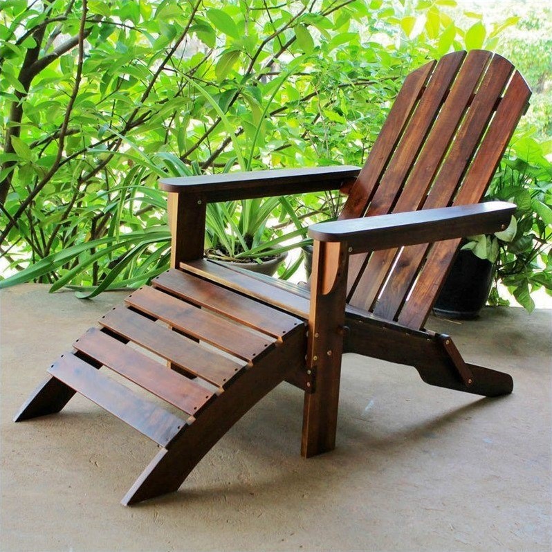 International Caravan Highland Outdoor Chair in Natural Stain