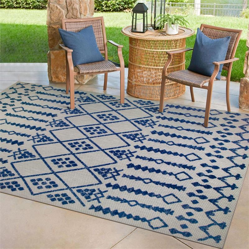 Leick Home 594986 Cusp Gray with Blue Indoor Outdoor Area Rug 6'7