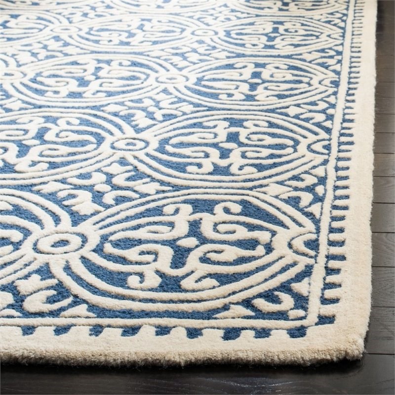 Safavieh Cambridge 6' x 9' in Hand Tufted Wool Rug in Navy Blue and