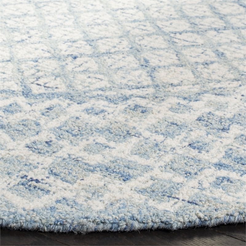 Safavieh Abstract 6' Round Hand Tufted Wool Rug in Blue and Ivory