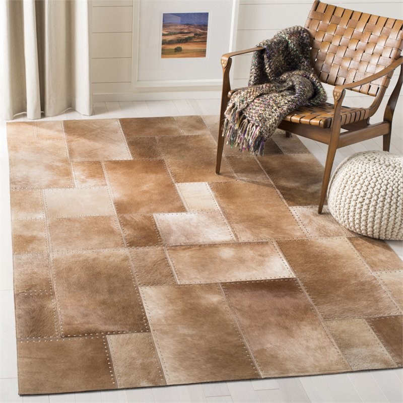 Safavieh Studio 3' x 5' Hand Woven Leather Rug in Beige and White