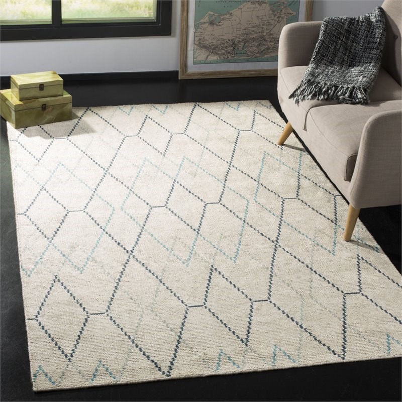 Safavieh Stone Wash 5' x 8' Hand Knotted Rug in Ivory and Blue