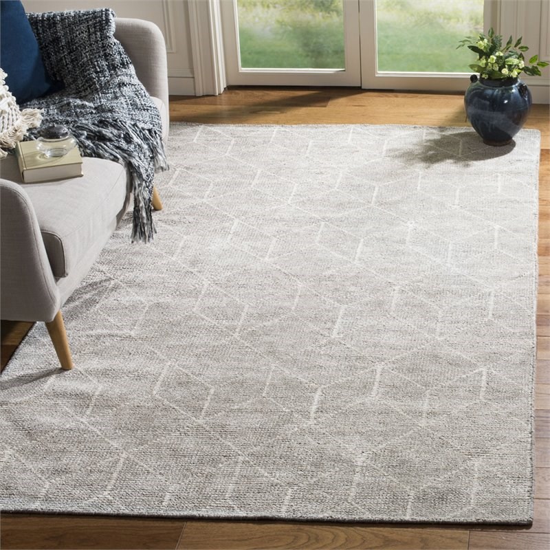 Safavieh Stone Wash 5' x 8' Hand Knotted Rug in Gray
