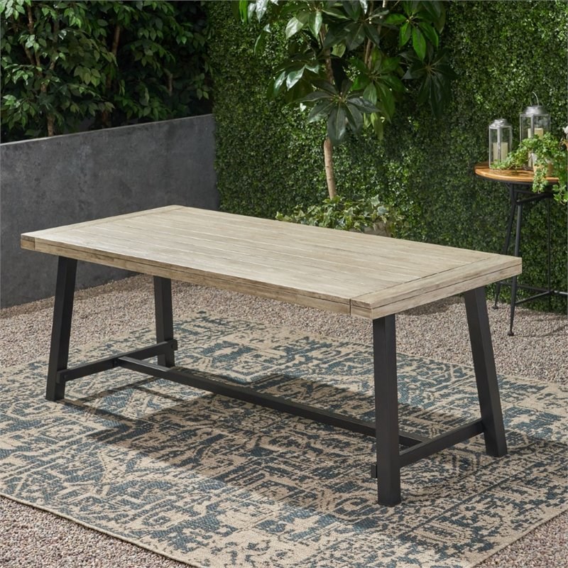 carlisle outdoor dining table