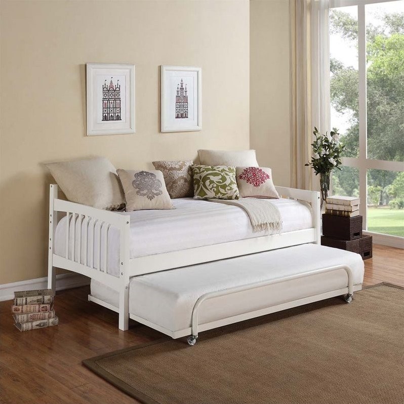 Dorel Living Kayden Twin Daybed in White