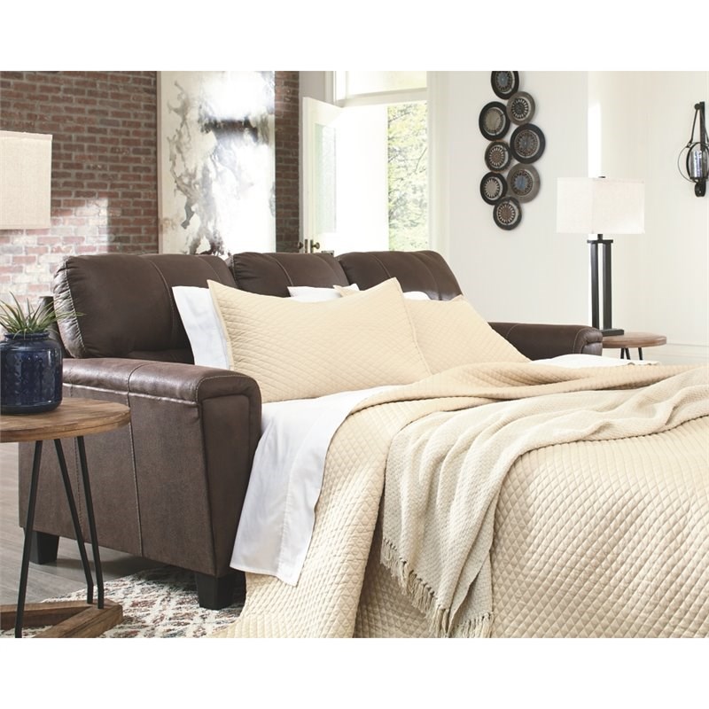 Signature Design by Ashley Navi Queen Sleeper Sofa in Chestnut | Homesquare