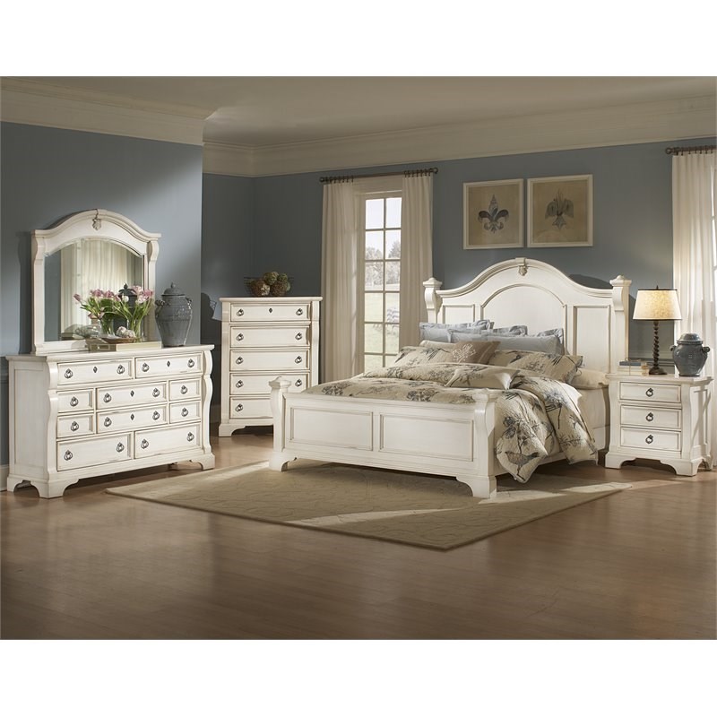 American Woodcrafters Heirloom Solid Wood Queen Poster Bed in Antique White