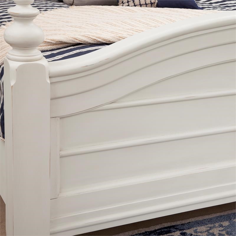 Rodanthe Dove White King Wood Panel Bed