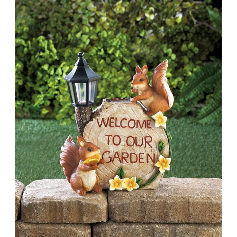 Zingz & Thingz Multicolored Plastic Solar Welcome To Our Garden Squirrels