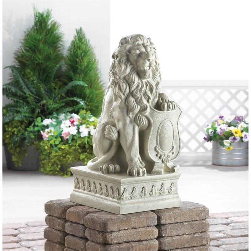 Zingz & Thingz Glass Lion Statue in Ivory