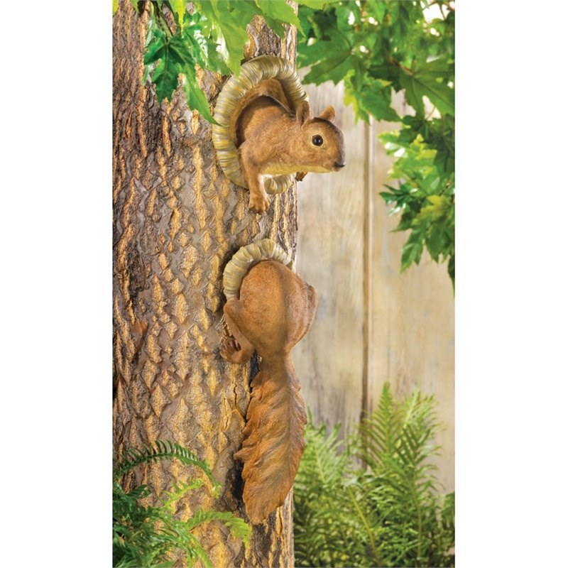 Zingz & Thingz Multicolored Plastic Woodland Squirrel Tree Decor