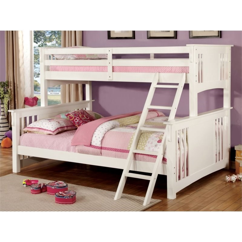Furniture of America Roderick Wood Twin XL over Queen Bunk Bed in White