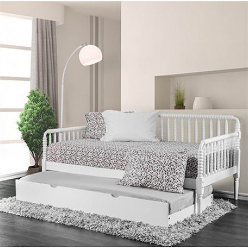 Furniture of America Alec Traditional Wood Spindle Daybed in White Homesquare