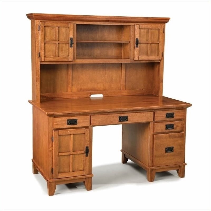 Bowery Hill Pedestal Desk and Hutch Cottage in Oak