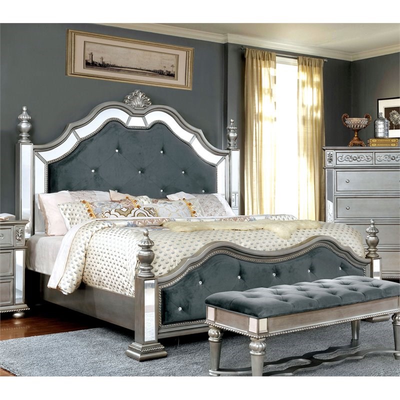 Bowery Hill Traditional Wood Queen Poster Bed in Silver