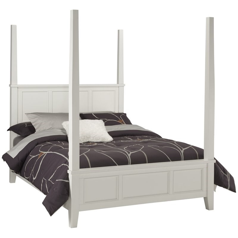 Pemberly Row Contemporary Queen Wooden Poster Bed in White