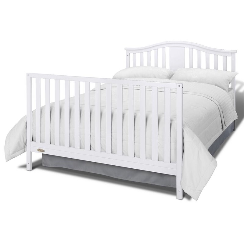 Graco Solano 3 Piece Convertible Crib and Changer Set in White