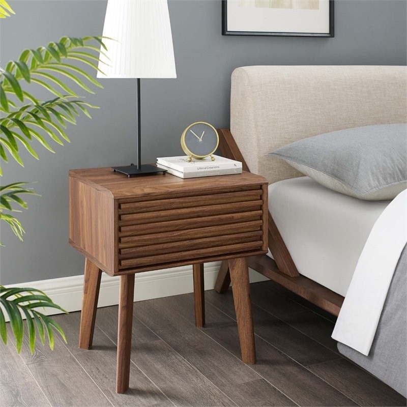 Home Square 2 Piece Mid Century Wood Nightstand Set with Drawer in Walnut