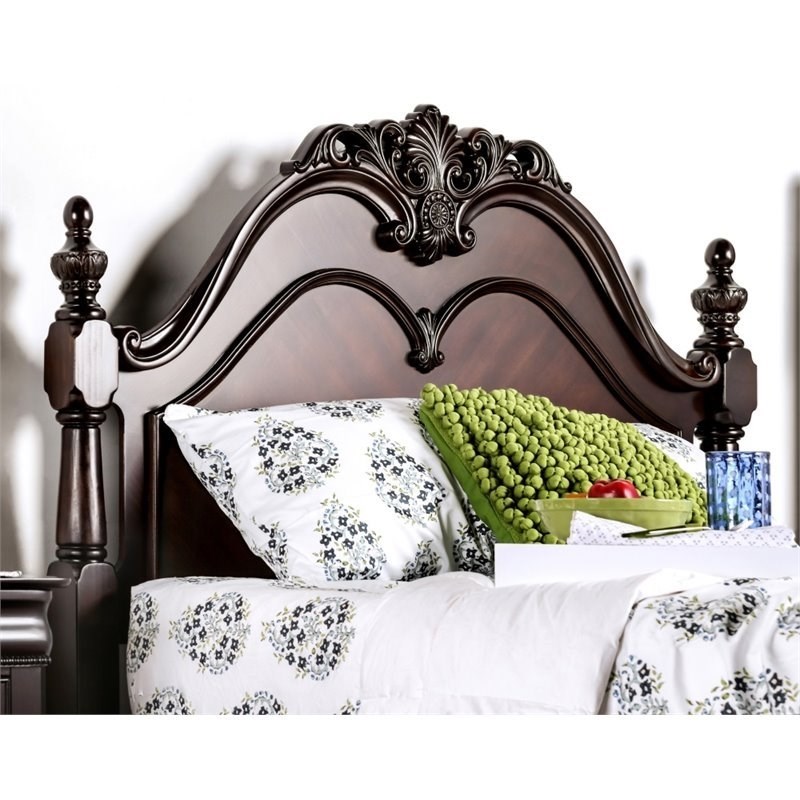 Ruben 2-Piece Cherry Wood Queen Poster Bed and 5-Drawer Chest Set