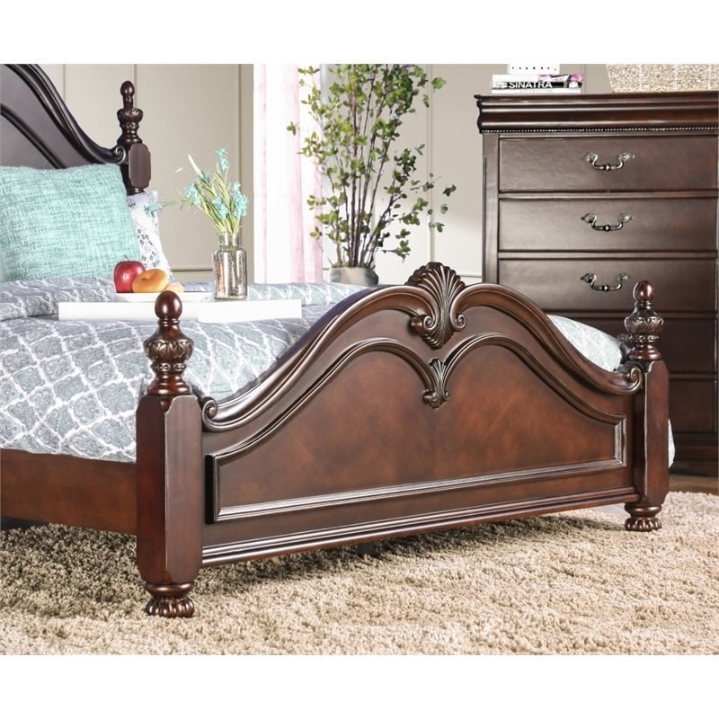 Ruben 2-Piece Cherry Wood California King Poster Bed and 5-Drawer Chest Set