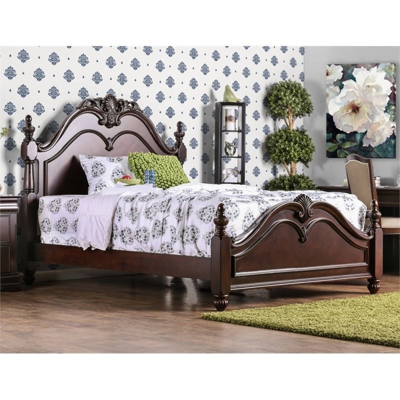Ruben 2-Piece Cherry Wood California King Poster Bed and 5-Drawer Chest Set