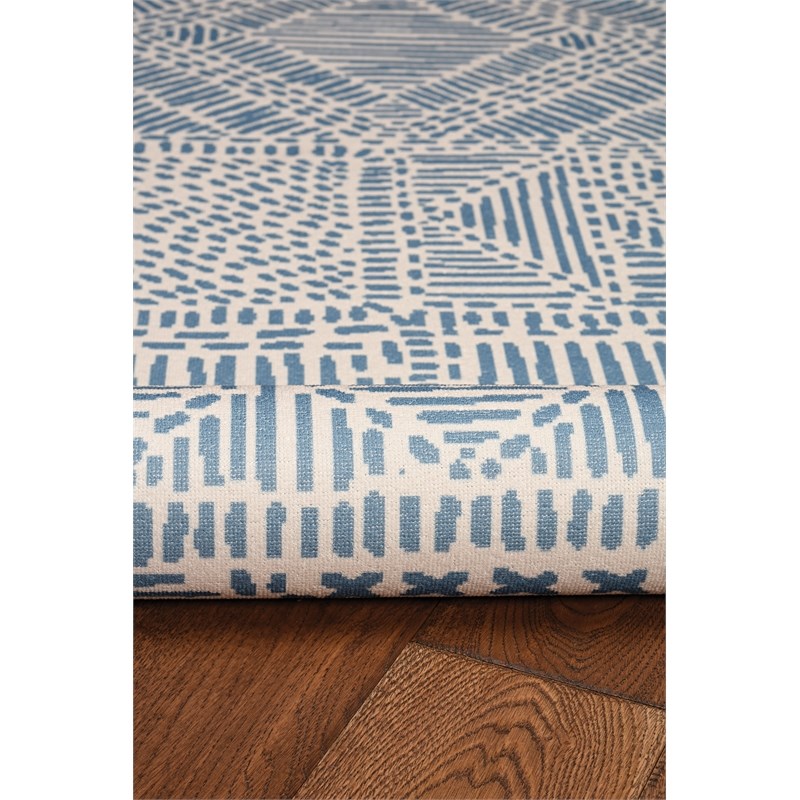Laysan Home Transitional Washable Polyester 2'x3' Rectangle Rug in Ivory / Blue