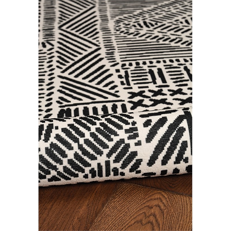 Laysan Home Transitional Washable Polyester 2'x8' Rectangle Rug in Ivory / Black