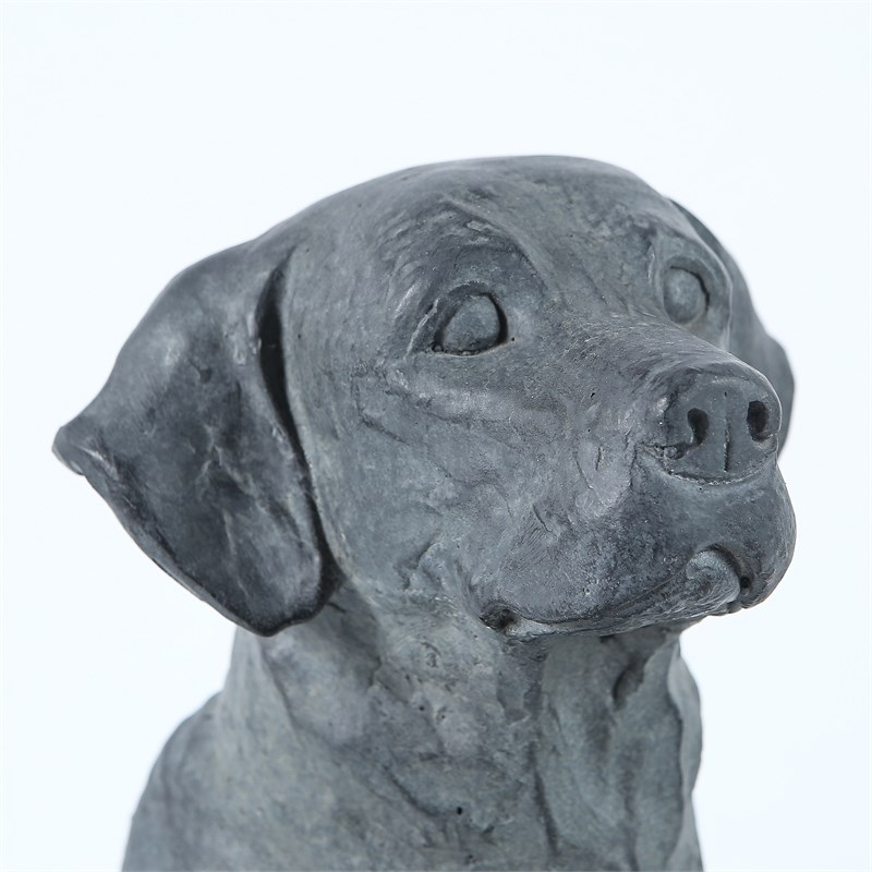 labrador retriever garden statue