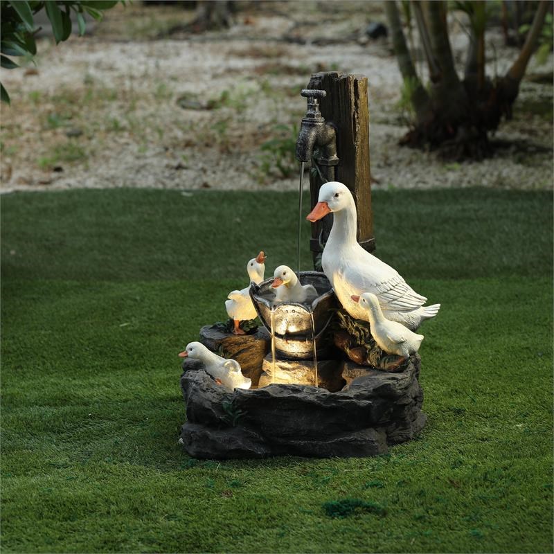 LuxenHome Resin Duck Family Outdoor Patio Fountain