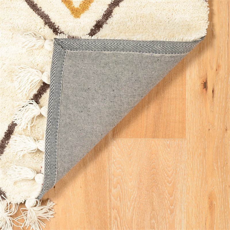 Riverbay Furniture 2' x 3' Accent Rug in Ivory