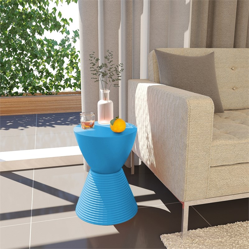 LeisureMod Boyd Modern Plastic Ribbed Round End Table in Blue