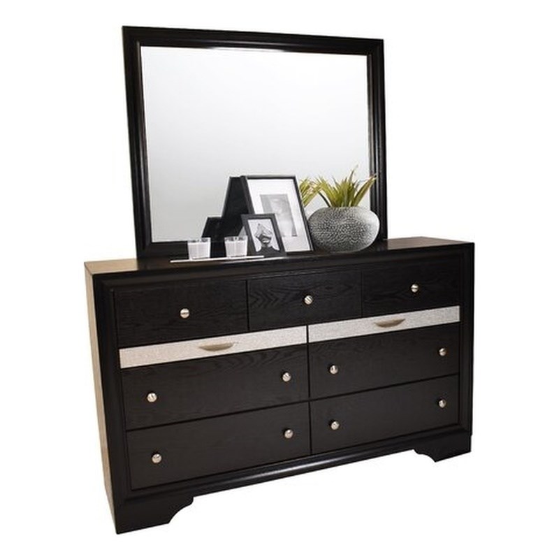 Traditional Matrix 7 Drawer Dresser in Black made with Wood