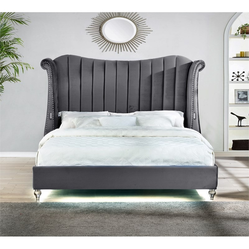 Tulip Queen 5-N Vanity Upholstery Bedroom Set Made With Wood In Gray